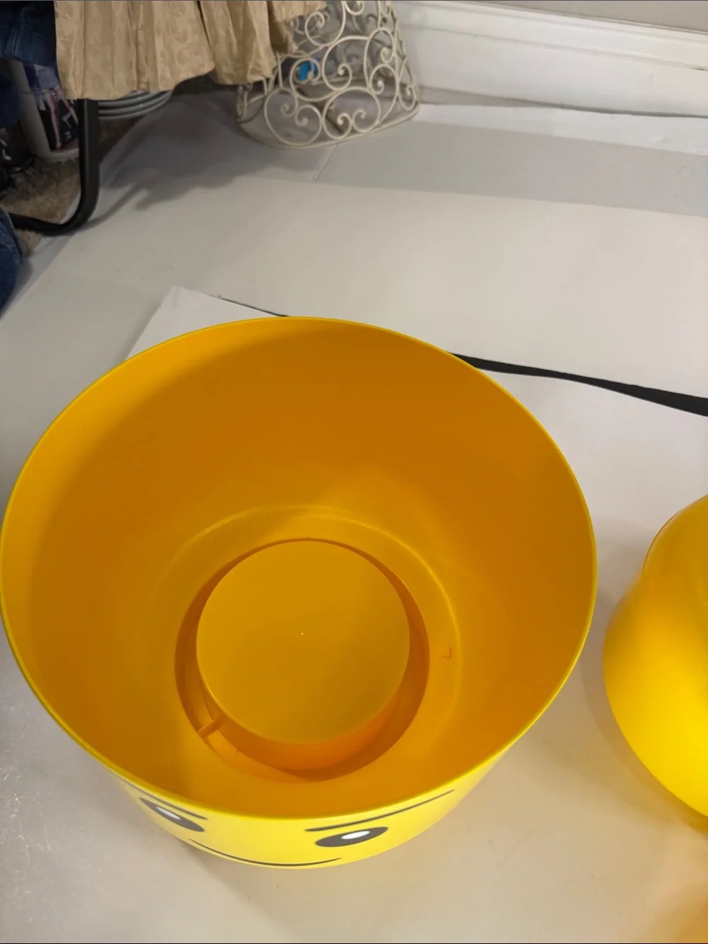 Lego Yellow Large & Small Minifigure Head Storage Containers - Picture 4 of 5